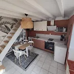 Casa de Férias Cozyduplex 4-5 Pers & Bebe Dans Le Centre Saint-André-de-Cubzac